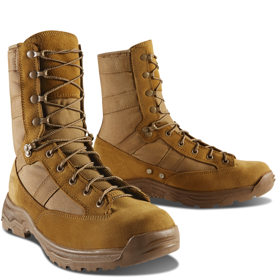 Regning 8 Coyote Hot Danner