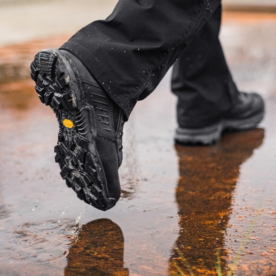 Slagbolt 8 Sort Danner