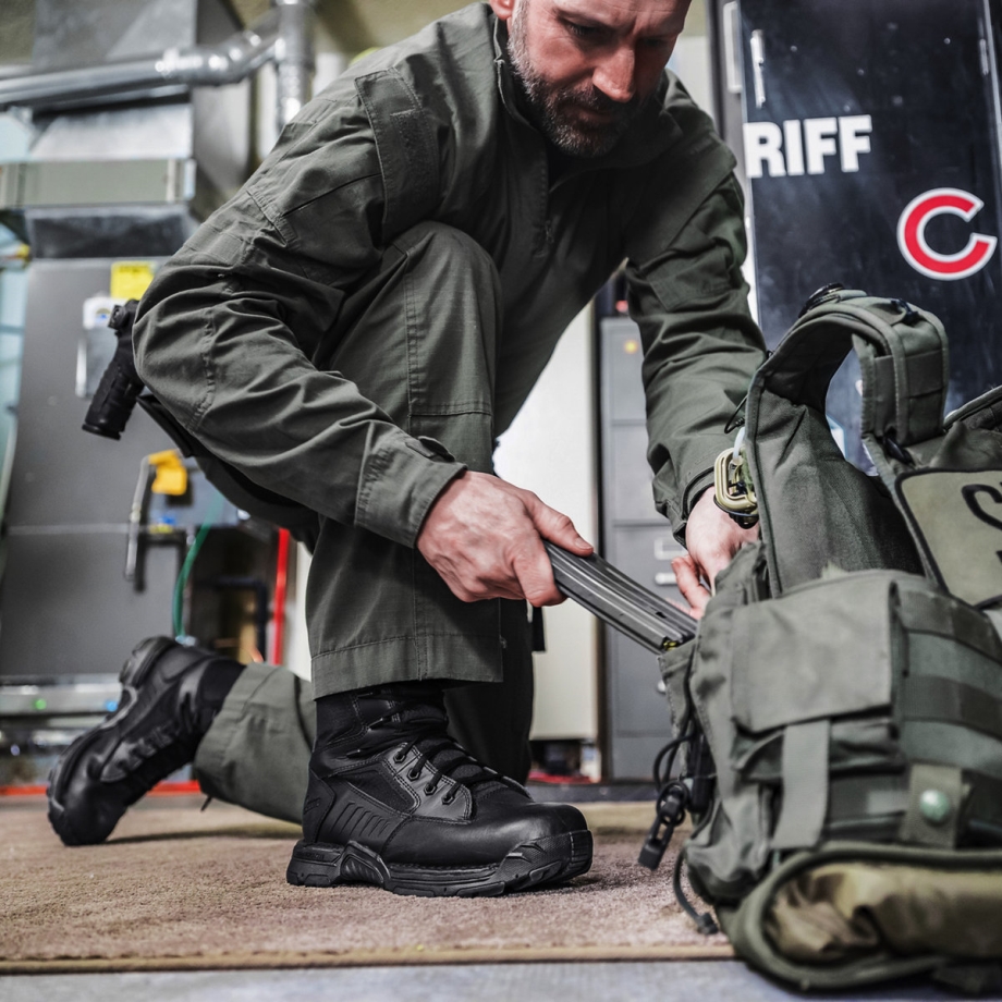 Slagbolt 8 Sort Danner