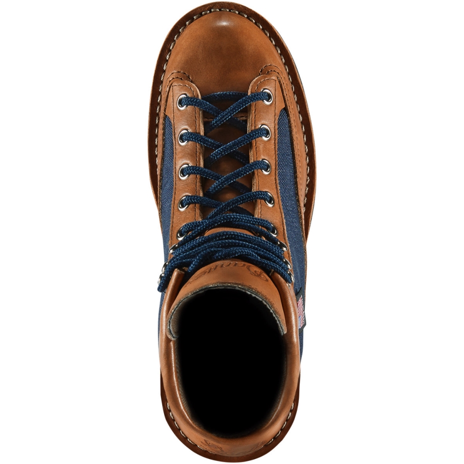 Dame Lys Kaskade Danner